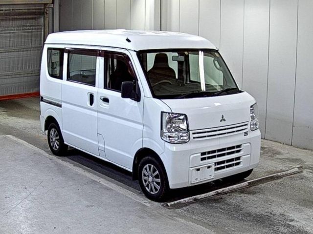 7117 Mitsubishi Minicab van DS17V 2017 г. (LAA Shikoku)